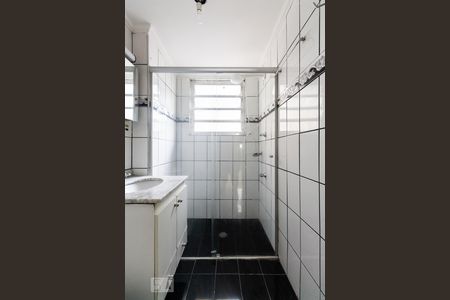 Banheiro de apartamento para alugar com 2 quartos, 58m² em Bela Vista, São Paulo