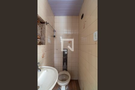 Casa à venda com 150m², 4 quartos e 1 vagaCasa 1 - Banheiro