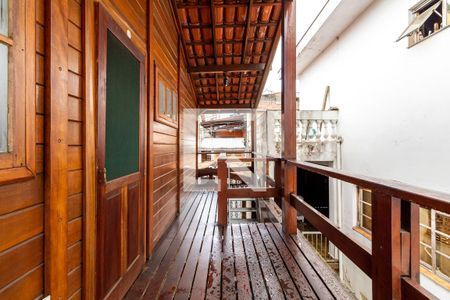 Casa à venda com 150m², 4 quartos e 1 vagaCasa 3 - Varanda