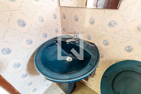 Casa à venda com 150m², 4 quartos e 1 vagaCasa 2 - Banheiro