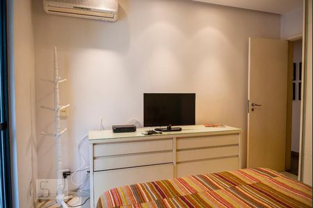 Quarto 2 de apartamento para alugar com 3 quartos, 121m² em Leme, Rio de Janeiro