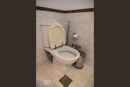 Apartamento para alugar com 121m², 3 quartos e 2 vagasBanheiro Social