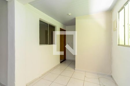 Sala de Estar de casa para alugar com 1 quarto, 40m² em Parque Peruche, São Paulo