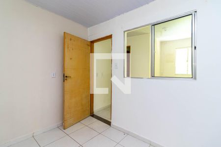 Quarto de casa para alugar com 1 quarto, 40m² em Parque Peruche, São Paulo