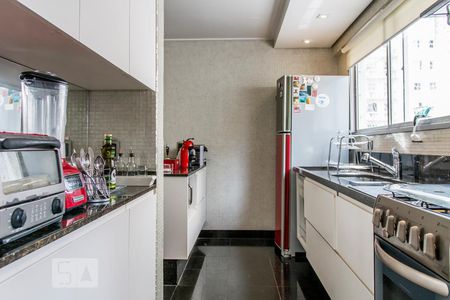 Apartamento para alugar com 160m², 3 quartos e 2 vagas Apartamento para alugar com 160m², 3 quartos e 2 vagasCozinha