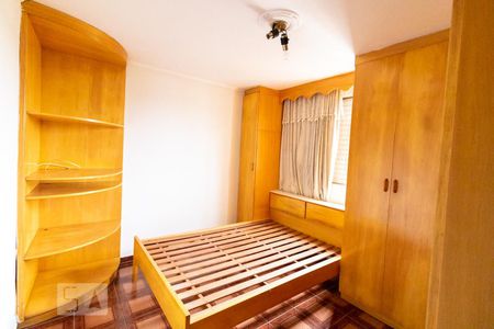 Dormitório 1 de apartamento à venda com 2 quartos, 55m² em Jardim Alvorada, Santo André