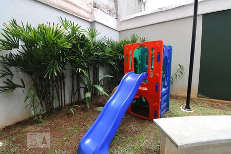 Apartamento para alugar com 39m², 2 quartos e sem vagaÁrea comum 