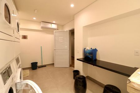 Apartamento para alugar com 39m², 2 quartos e sem vagaÁrea comum - Lavanderia