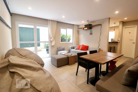 Apartamento para alugar com 39m², 2 quartos e sem vagaÁrea comum - Salão de festas