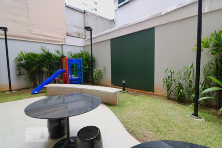 Apartamento para alugar com 39m², 2 quartos e sem vagaÁrea comum - Churrasqueira