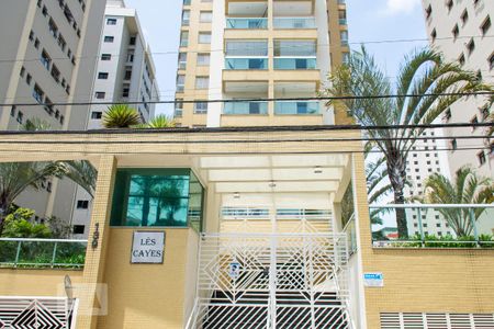 Apartamento para alugar com 146m², 3 quartos e 3 vagas Apartamento para alugar com 146m², 3 quartos e 3 vagasFachada