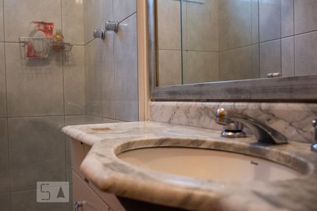 Apartamento para alugar com 146m², 3 quartos e 3 vagas Apartamento para alugar com 146m², 3 quartos e 3 vagasBanheiro da Suíte 2