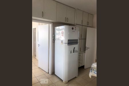 Apartamento para alugar com 160m², 3 quartos e 2 vagas Apartamento para alugar com 160m², 3 quartos e 2 vagasCozinha