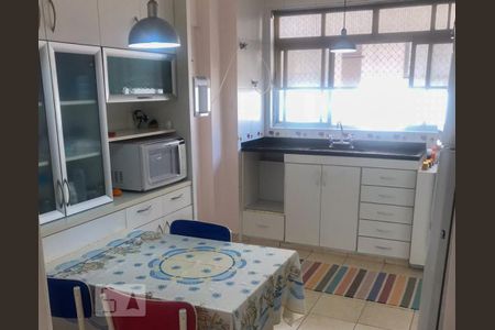 Apartamento para alugar com 160m², 3 quartos e 2 vagas Apartamento para alugar com 160m², 3 quartos e 2 vagasCozinha