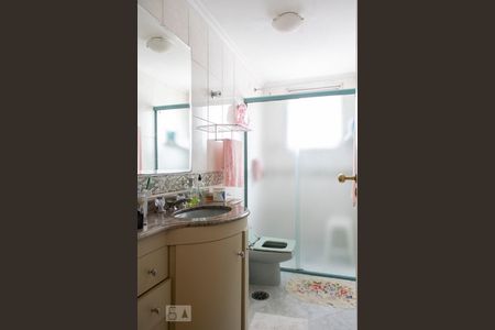 Apartamento à venda com 125m², 3 quartos e 2 vagas Apartamento à venda com 125m², 3 quartos e 2 vagasBANHEIRO SUITE