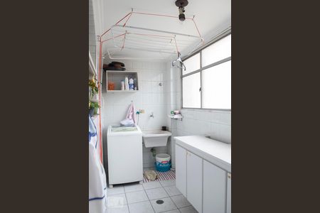 Apartamento à venda com 125m², 3 quartos e 2 vagas Apartamento à venda com 125m², 3 quartos e 2 vagasÁREA DE SERVIÇO