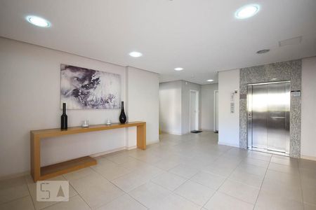 Apartamento à venda com 49m², 2 quartos e 1 vaga Apartamento à venda com 49m², 2 quartos e 1 vagaHall Social