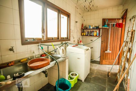 Casa à venda com 463m², 4 quartos e 5 vagas Casa à venda com 463m², 4 quartos e 5 vagasÁrea de Serviço