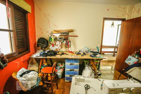 Casa à venda com 463m², 4 quartos e 5 vagas Casa à venda com 463m², 4 quartos e 5 vagasQuarto 2