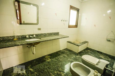 Casa à venda com 463m², 4 quartos e 5 vagas Casa à venda com 463m², 4 quartos e 5 vagasBanheiro da Suíte 3