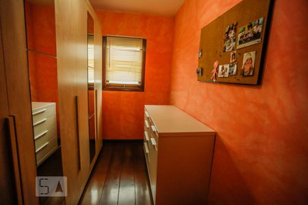 Casa à venda com 463m², 4 quartos e 5 vagas Casa à venda com 463m², 4 quartos e 5 vagasCloset do quarto 3