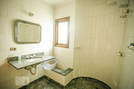 Casa à venda com 463m², 4 quartos e 5 vagas Casa à venda com 463m², 4 quartos e 5 vagasBanheiro