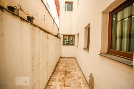 Casa à venda com 463m², 4 quartos e 5 vagas Casa à venda com 463m², 4 quartos e 5 vagascorredor