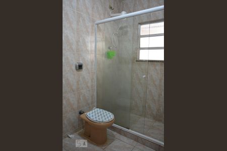 Banheiro de apartamento para alugar com 2 quartos, 78m² em Taquara, Rio de Janeiro