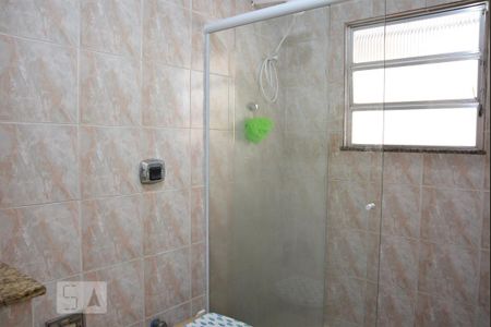 Banheiro de apartamento para alugar com 2 quartos, 78m² em Taquara, Rio de Janeiro