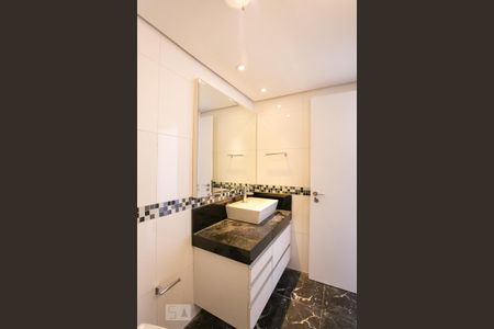 Apartamento para alugar com 67m², 2 quartos e sem vagaBanheiro