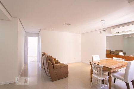 Sala/Cozinha de apartamento para alugar com 2 quartos, 67m² em Praia de Belas, Porto Alegre