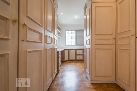 Apartamento para alugar com 178m², 4 quartos e 2 vagasCloset  Suíte