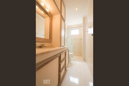 Apartamento para alugar com 178m², 4 quartos e 2 vagasBanheiro 1