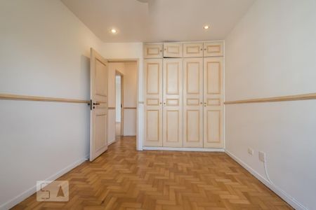 Apartamento para alugar com 178m², 4 quartos e 2 vagasQuarto 2