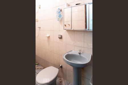 Casa à venda com 300m², 3 quartos e 1 vagaBanheiro