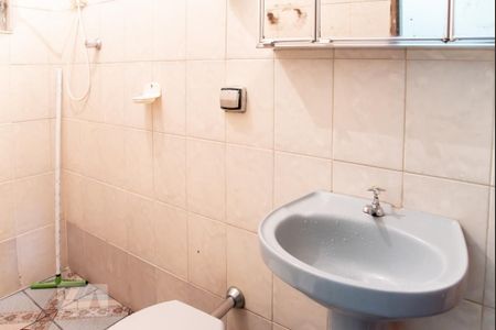 Casa à venda com 300m², 3 quartos e 1 vagaBanheiro