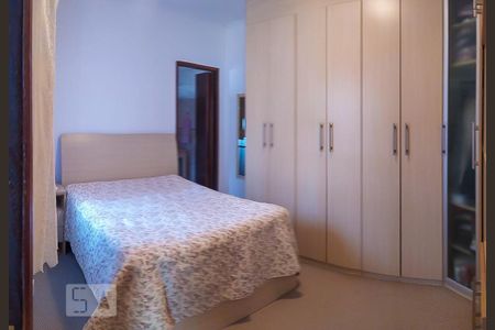 Suíte 1 de casa à venda com 4 quartos, 205m² em Jardim Santo Antônio, Santo André