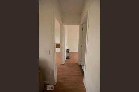 Corredor de apartamento para alugar com 2 quartos, 40m² em Cavalhada, Porto Alegre
