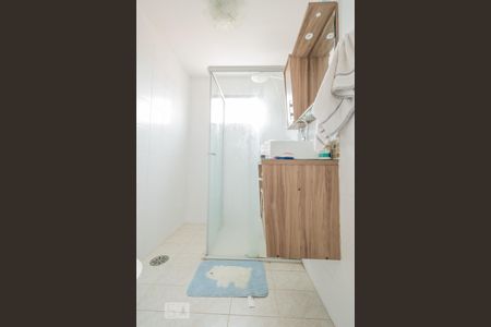 Banheiro de apartamento à venda com 2 quartos, 68m² em Vila São Pedro, São Paulo