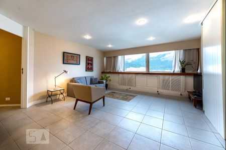 Sala de apartamento para alugar com 2 quartos, 110m² em Leblon, Rio de Janeiro