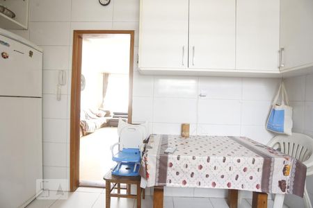 Apartamento para alugar com 95m², 2 quartos e 1 vagaCozinha