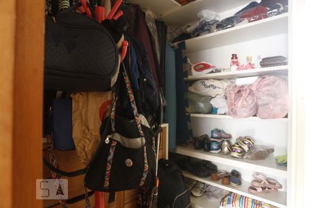 Apartamento para alugar com 95m², 2 quartos e 1 vagaCloset