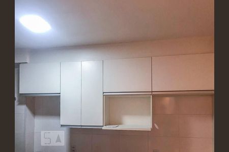 Cozinha de apartamento para alugar com 2 quartos, 48m² em Jardim Íris, São Paulo