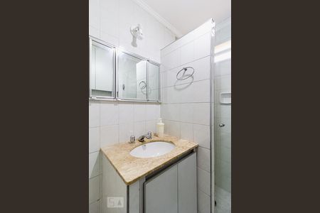 Banheiro da suíte de apartamento para alugar com 3 quartos, 85m² em Vila Olímpia, São Paulo