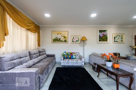 Sala de casa para alugar com 3 quartos, 225m² em Sumaré, São Paulo