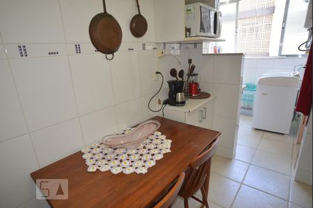 Apartamento à venda com 111m², 3 quartos e 2 vagasCozinha