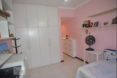 Apartamento à venda com 111m², 3 quartos e 2 vagasQuarto 2