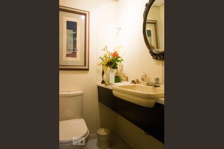 Apartamento à venda com 136m², 3 quartos e 2 vagasLavabo