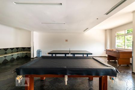 Apartamento à venda com 75m², 2 quartos e 1 vaga Apartamento à venda com 75m², 2 quartos e 1 vagaSalão de jogos