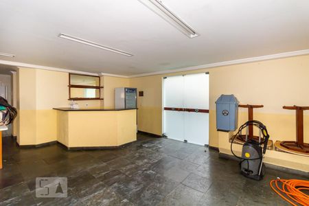 Apartamento à venda com 75m², 2 quartos e 1 vaga Apartamento à venda com 75m², 2 quartos e 1 vagaÁrea comum - Salão de festas